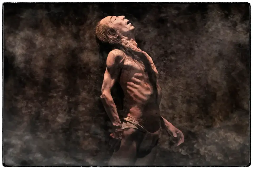 Atsushi Takenouchi – spektakl butoh „Księżycowe morze”