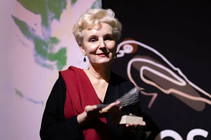 Poeci KOSa: Prześwi(a)ty - Anna Piwkowska