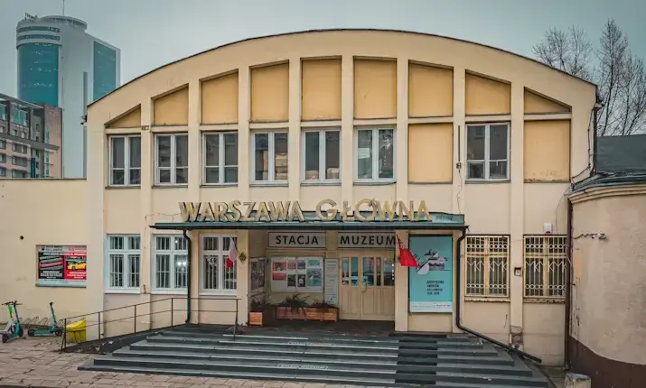 Stacja Muzeum - Wystawa stała i wystawy czasowe