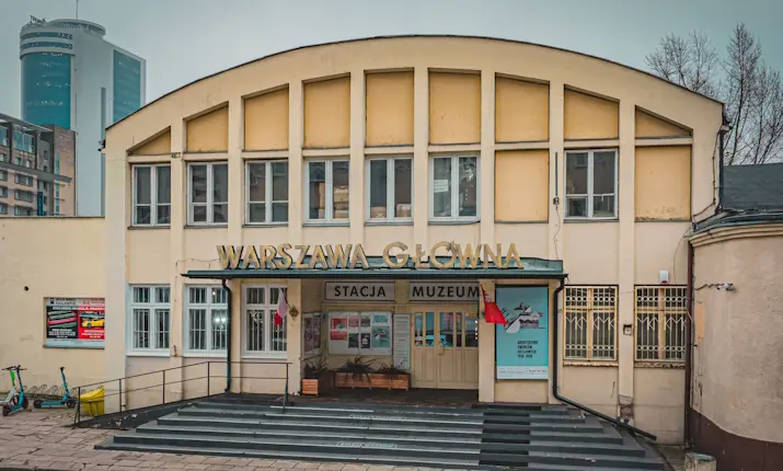 Stacja Muzeum - Wystawa stała i wystawy czasowe