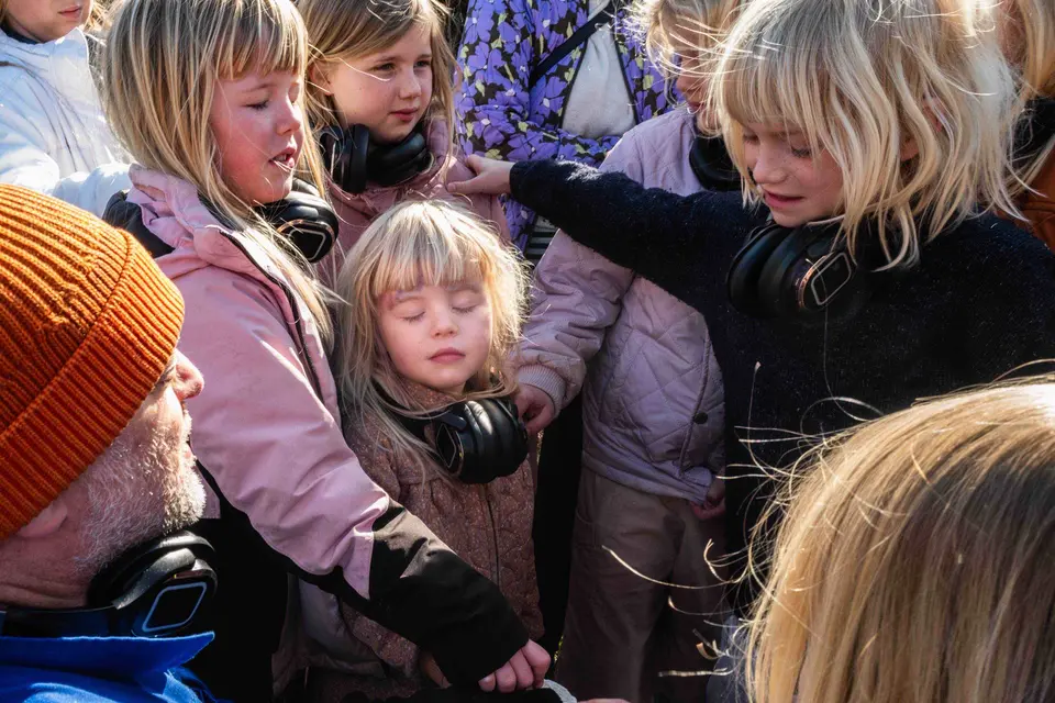 WING BORNE/ warsztat dla rodzin (5+) FESTIWAL PODSKOKI I WYKRĘTY